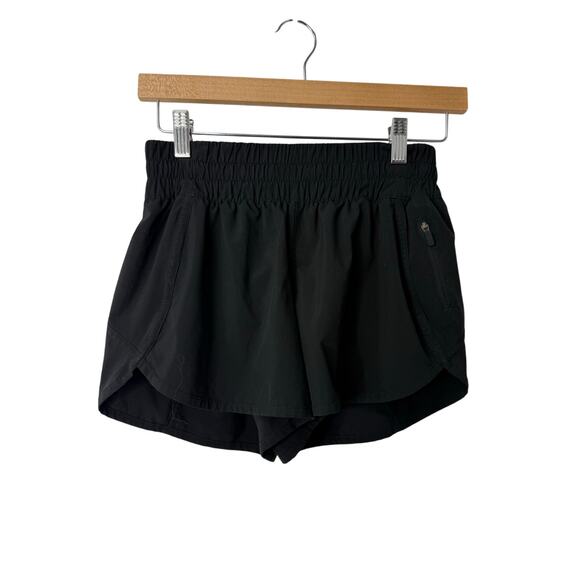Lululemon Hotty Hot Low-Rise Lined Running Shorts Black Size 6 Sporty Athletic - Picture 1 of 7